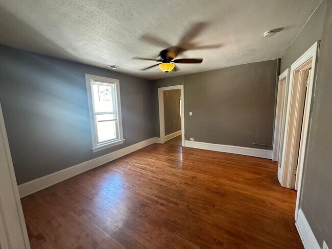 Photo - 627 Pierce St NE Unidad 2