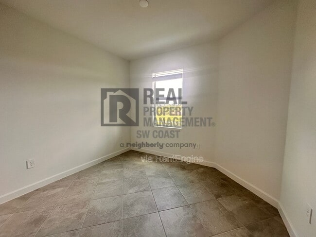 Photo - 20501 Hazelnut Ct S