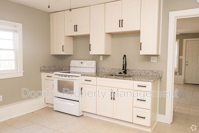 Building Photo - 3415 Montview Dr Unit B Rental