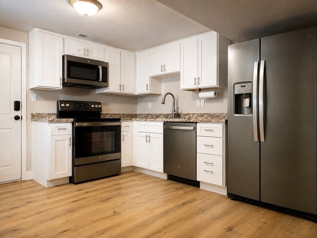 Photo - 11592 S 1700 E Unidad 1