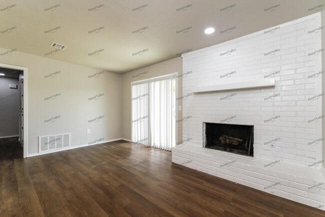 Photo - 228 NW 89th St
