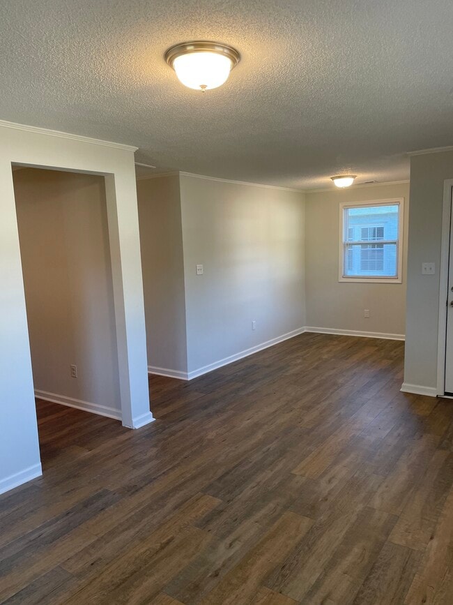 Photo - 5799 Sledge St Unidad A