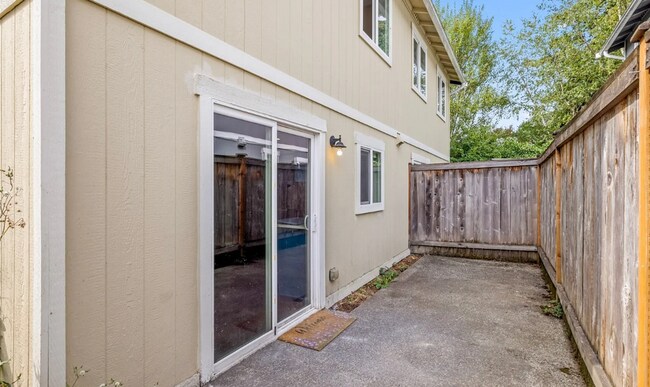 Photo - 4532 S Puget Sound Ave Unit B