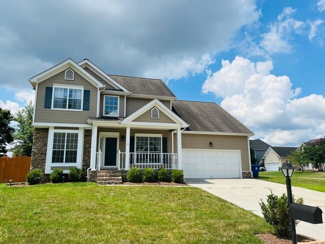 Building Photo - ***Coming Soon***East Brainerd