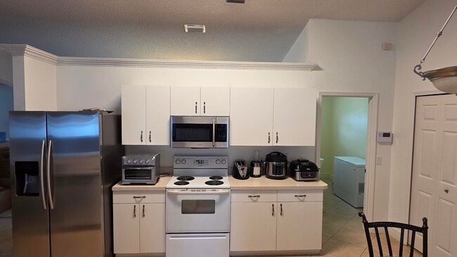 Photo - 6448 NW Colgate St