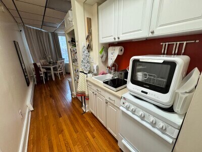 Photo - 877 Beacon St