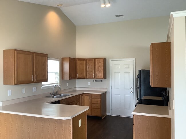 Photo - 6002 Candlewick Dr