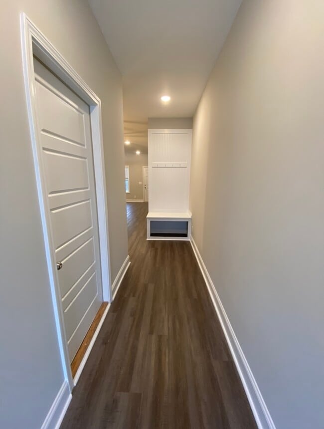 Photo - 1027 Glenkirk Dr