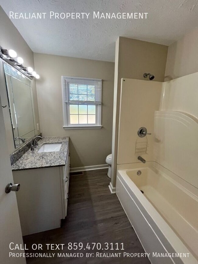 Photo - 125 Hillcrest-