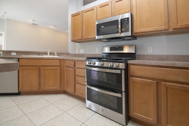 Photo - 4 bedroom 3 Bath Pool home in Lakewood Ranch Greenbrook
