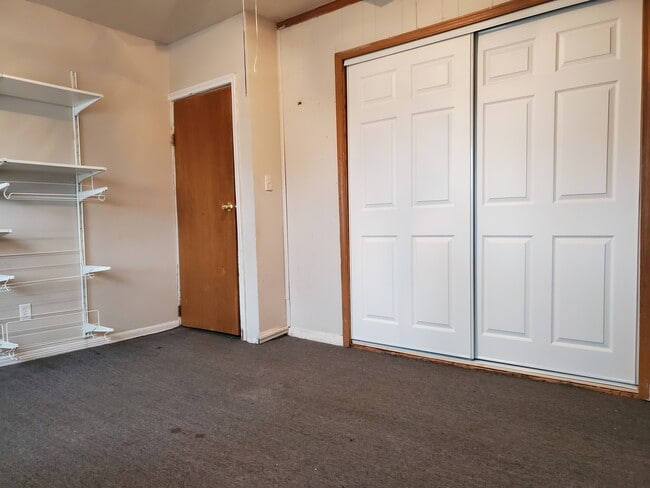 Building Photo - 180 Hayden Ave Unit Front Rental