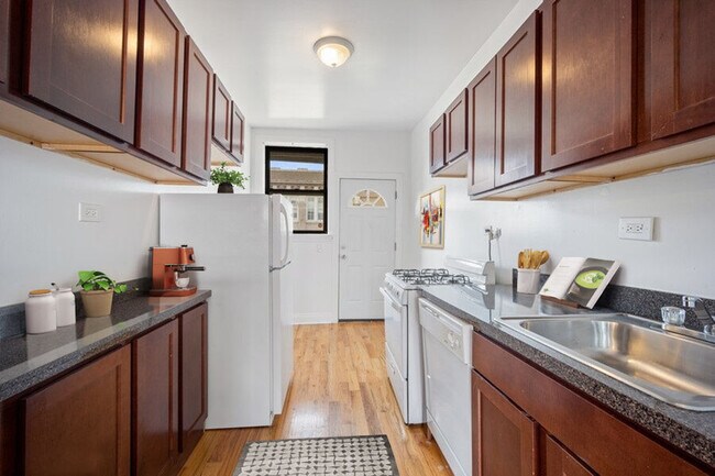 813 W Waveland Ave Unit N3