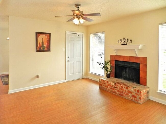 Photo - 12400 Jefferson Hwy Unit #12400