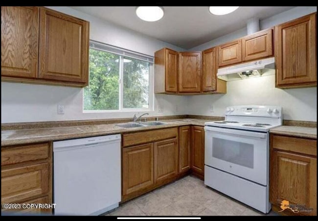 Photo - 814 N Bunn St Unidad 4