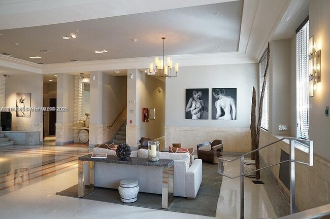 Building Photo - 435 21st St Unit 215