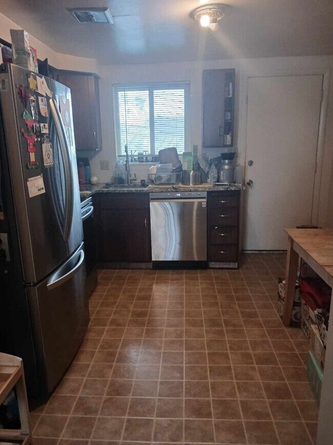 Photo - 2 Bed 1 Bath Orem Apartment by Orem Library Unit 41