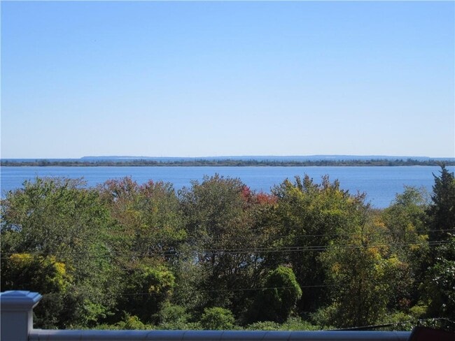 Building Photo - 5443 Post Rd Unit 2