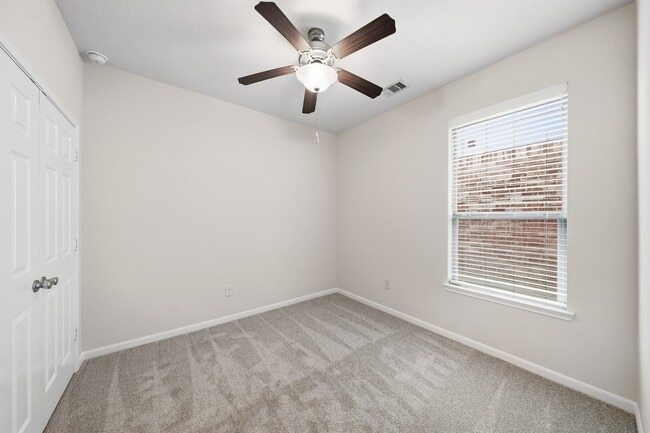 Photo - 4934 Lattimore Creek Dr