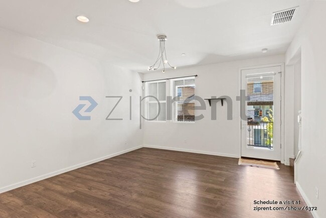 Photo - 681 Fernleaf Dr