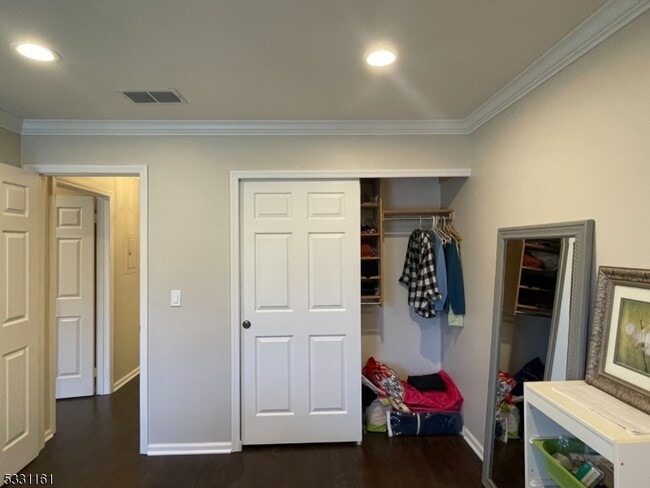 Photo - 28 Commonwealth Dr