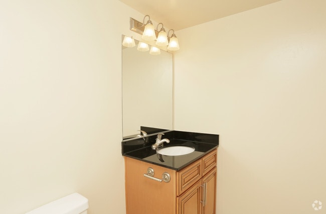 Photo - Potomac Ridge Apartments