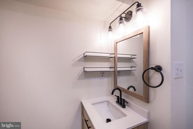 Photo - 1814 Christian St Unit 1