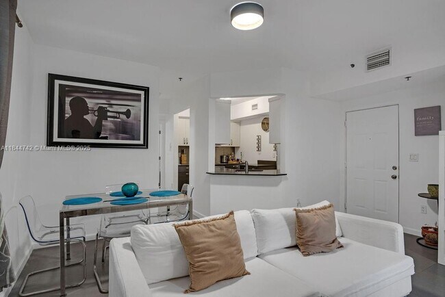 Photo - 747 Michigan Ave Unit 201