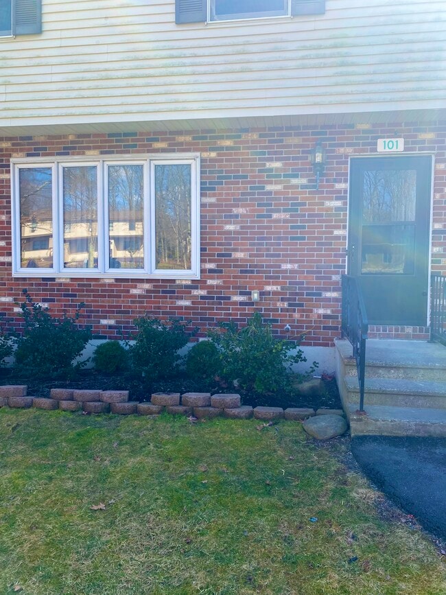 Photo - 40 Mountain Dr Unit 104