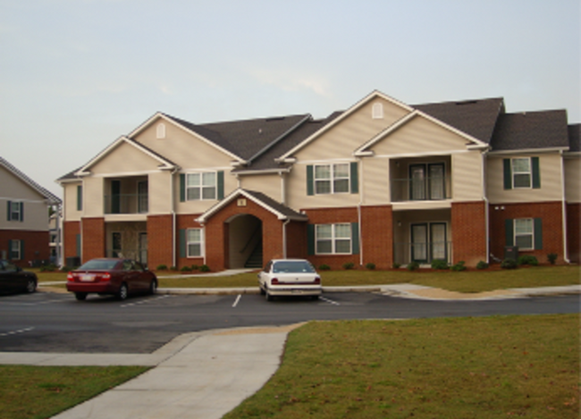 Building Photo - 1800 Eastwind Rd Unit #1800