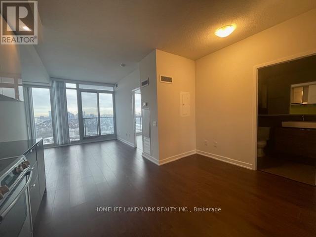 Photo - 121 McMahon Dr Unité 3307