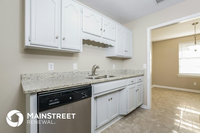 Photo - 200 Oakmont Dr