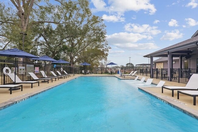 Photo - Canvas on Founders Hill