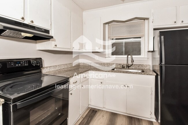 Photo - 4232 Shorecrest Dr