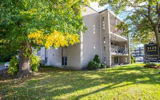 Building Photo - Prima Villa