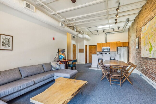 Photo - 2078 W 25th St Unit SI ID1593899P
