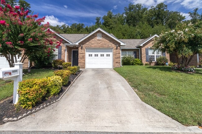 Building Photo - 3211 Misty Hill Way Rental