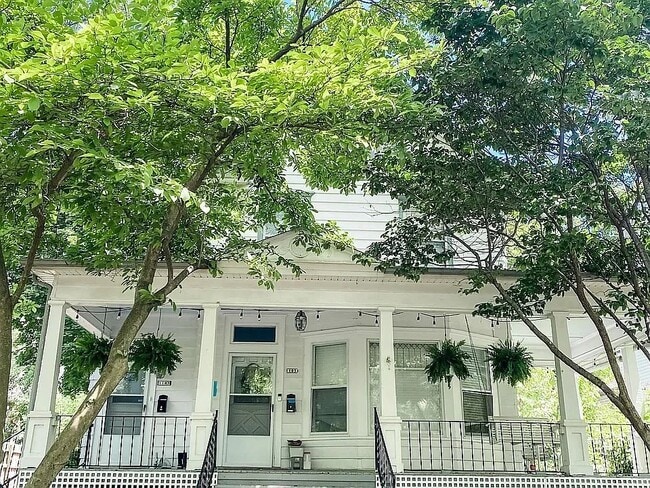 Building Photo - 1105 N Clinton Blvd