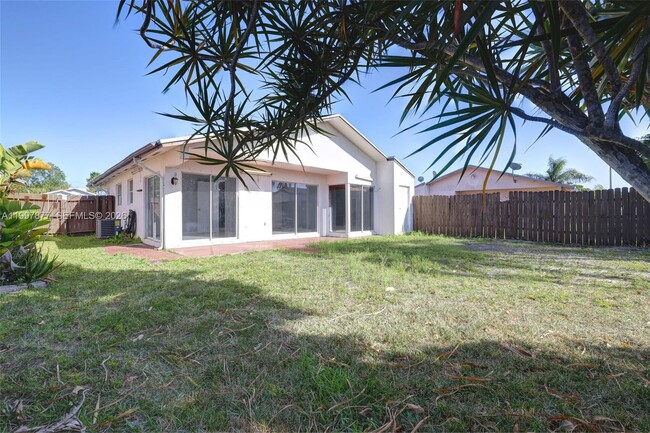 Photo - 20932 SW 118th Ave