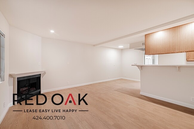 Photo - 4651 Cahuenga Blvd Unit 211