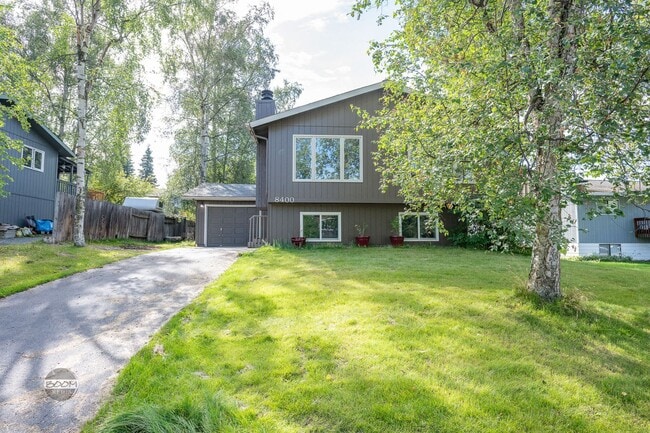 Bright Anchorage Home in Prime Location - Bright Anchorage Home in Prime Location