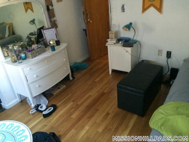 Photo - 55 S Huntington Ave Unidad 203