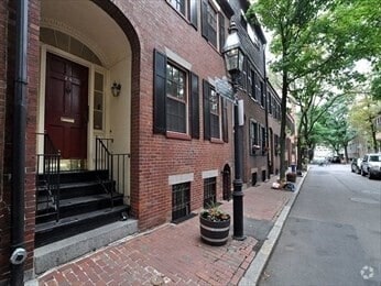 Building Photo - 24 Fayette St Rental