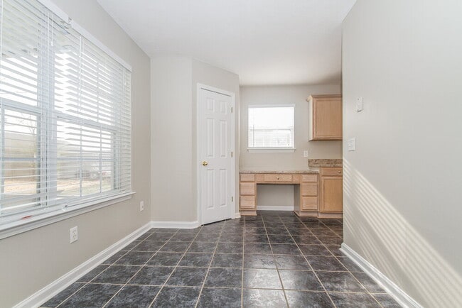 Photo - 878 Lavergne Ln