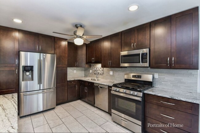 Photo - 1587 Stonehill Ct Unidad 1587 Stonehill Ct #C