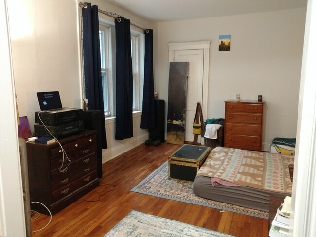 Building Photo - 1450 Commonwealth Ave Unit 8