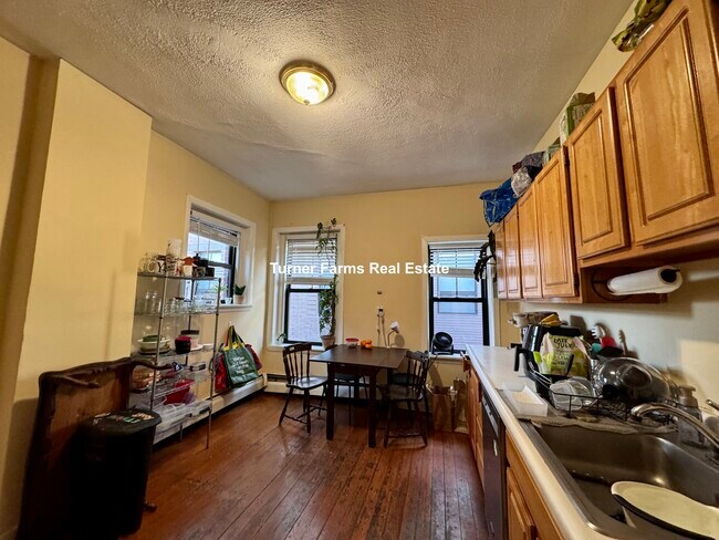 Photo - 1516 Tremont St Unit 3