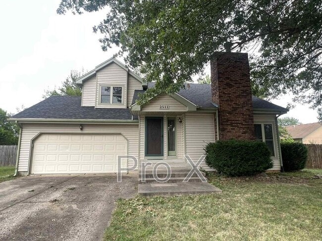 Building Photo - 2511 Village Ct Rental