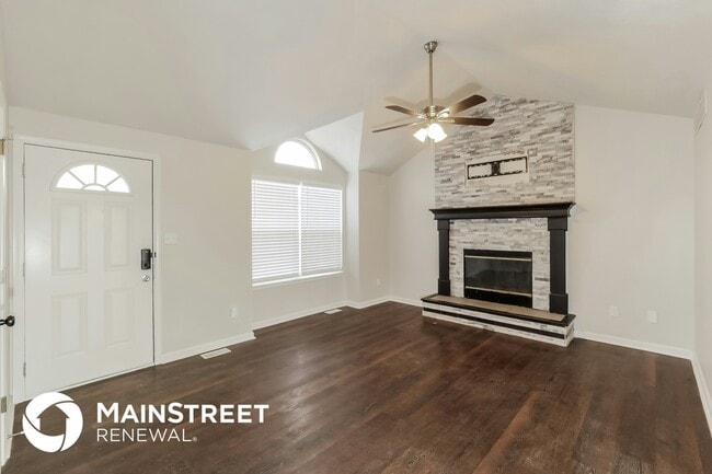 Photo - 1432 NW Foxboro Rd