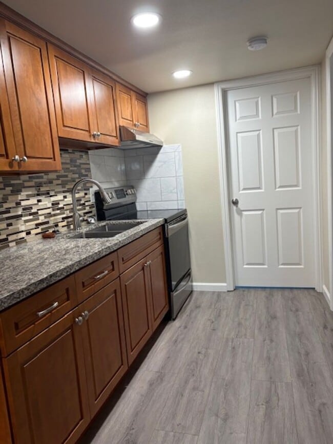 Photo - 189 College Way Unit B