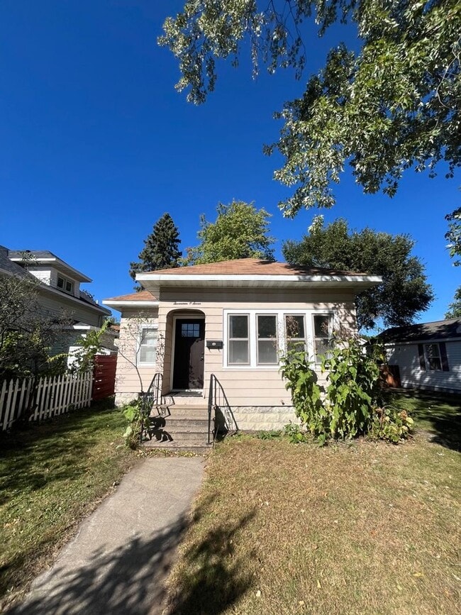 Photo - 1707 Adams St
